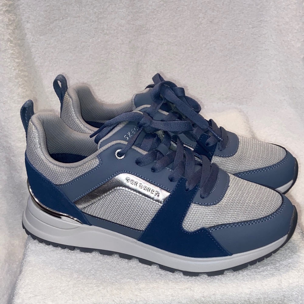 Skechers Street Runway Posh Gal Sneakers Blue Gray Women’s 8.5 NWOT